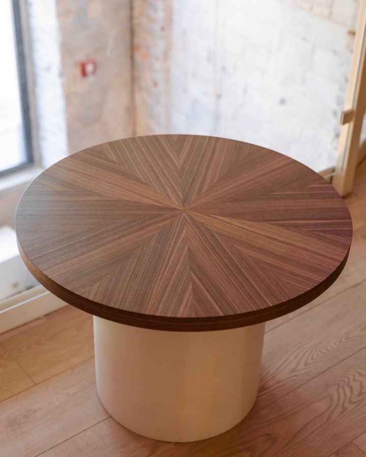 Купити Dining table LAD від MAIIMO