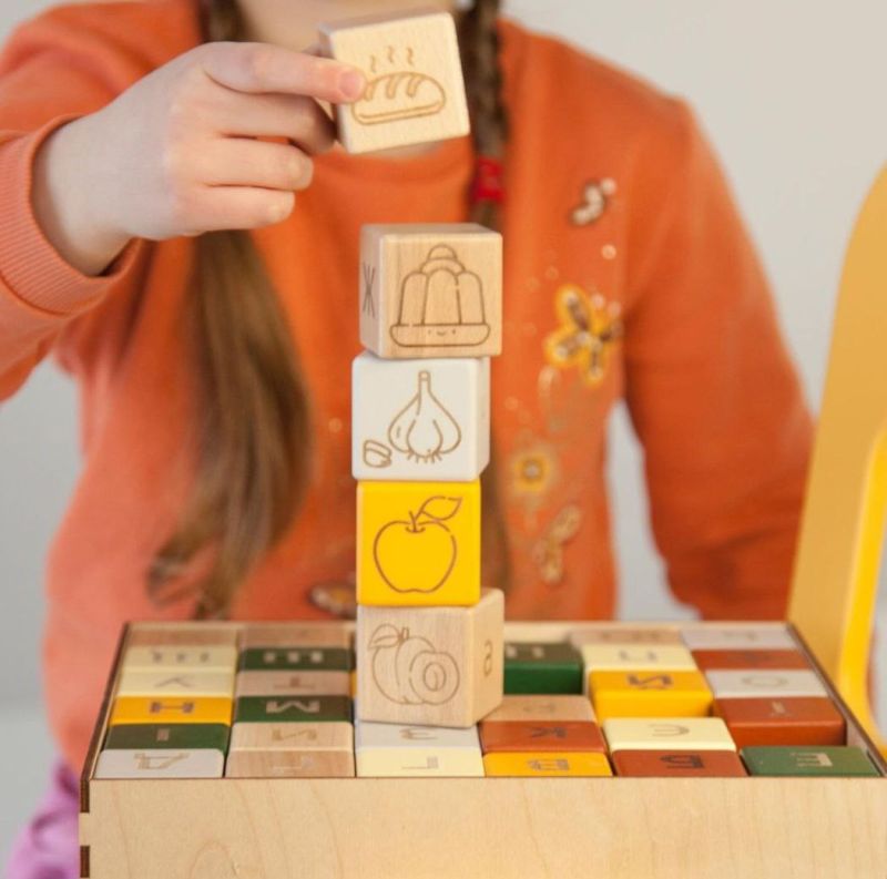 Купити Ukrainian alphabet from wooden cubes від MAIIMO