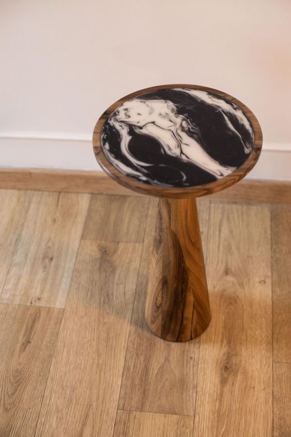 Купити Enigo L Epoxy Resin Coffee Table від MAIIMO