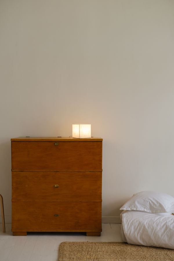 Купити Paper table lamp Kubus від MAIIMO