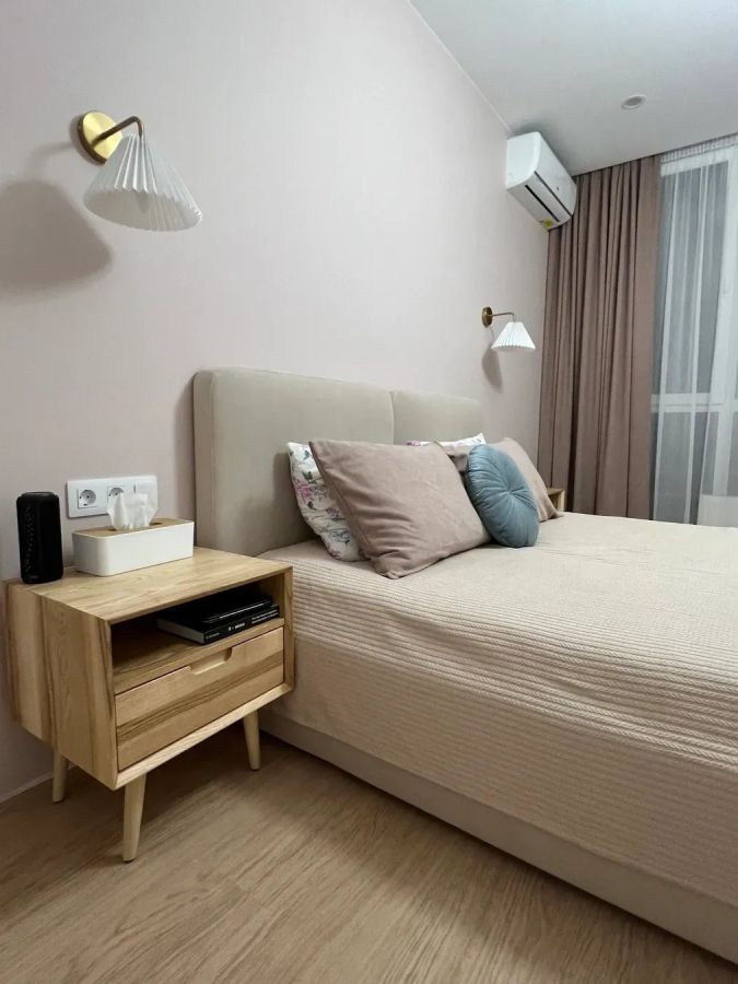 Купити Line Bedside Table від MAIIMO