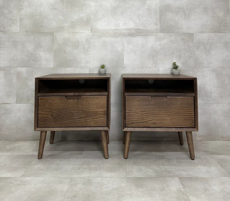 Купити Line Bedside Table від MAIIMO