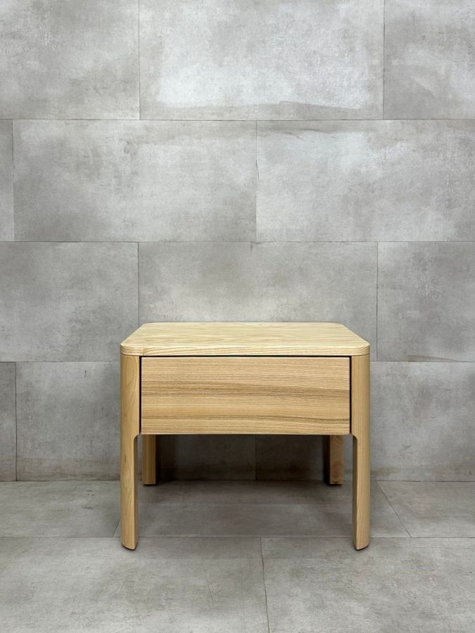 Купити Soul Bedside Table від MAIIMO
