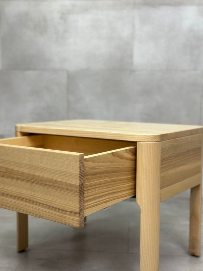Купити Soul Bedside Table від MAIIMO