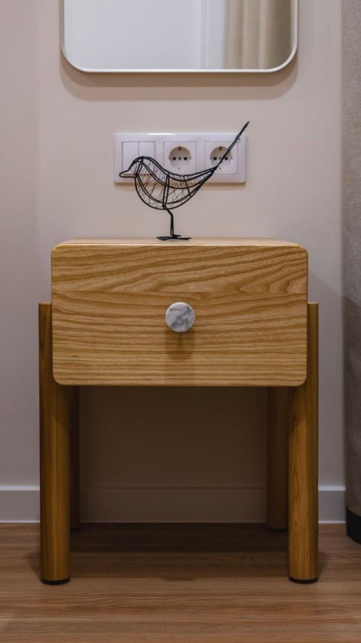 Купити Timber bedside table від MAIIMO