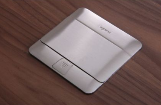 Купити Стіл для переговорів Helios HL-500 від MAIIMO