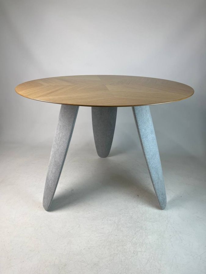 Купити Table RINO від MAIIMO