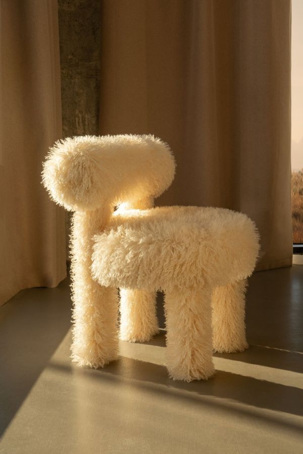 Стілець Gropius Fluffy Edition — MAIIMO