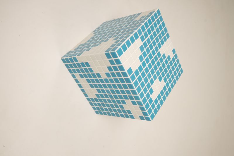Купити Столик з плитки Cloud Cube від MAIIMO