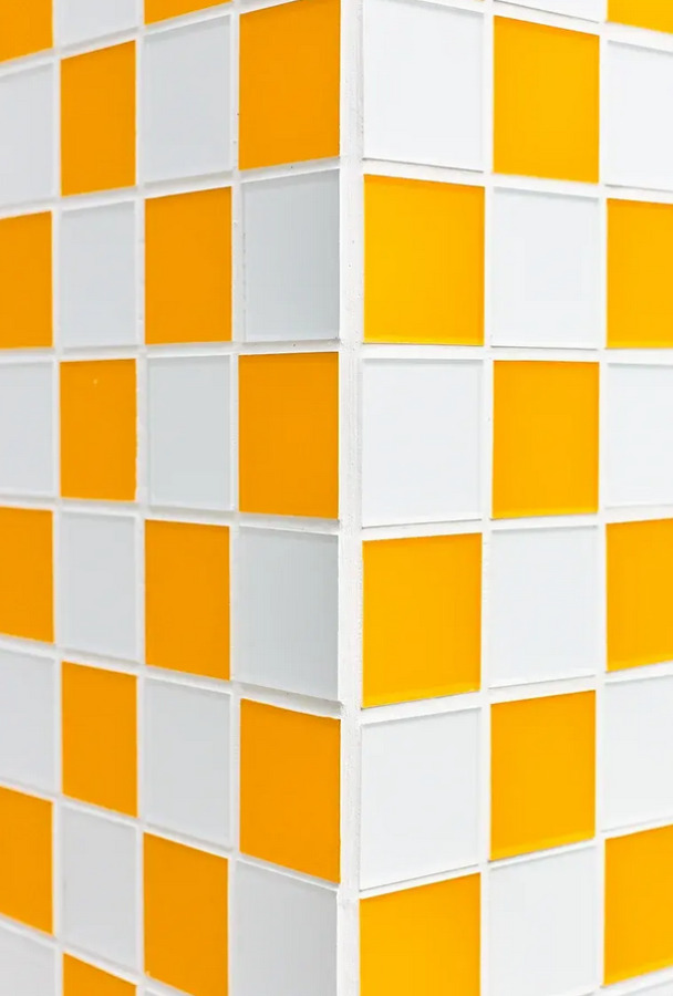 Купити Tile table Cube Legs  від MAIIMO