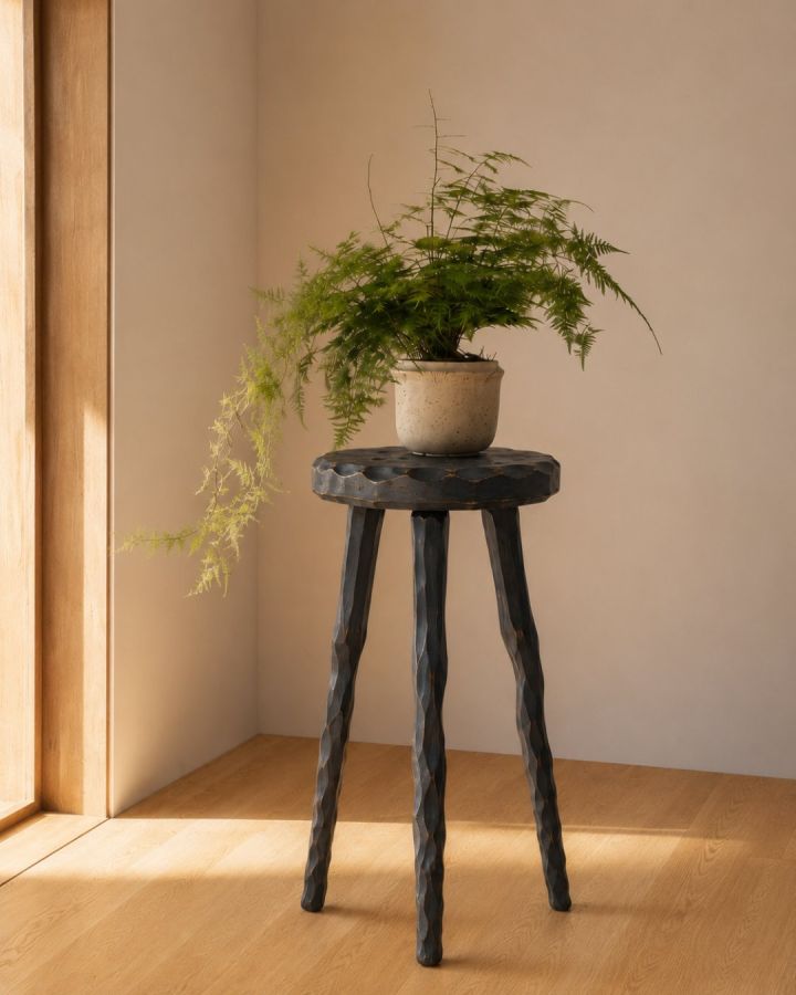 Купити Black Wooden Stool від MAIIMO