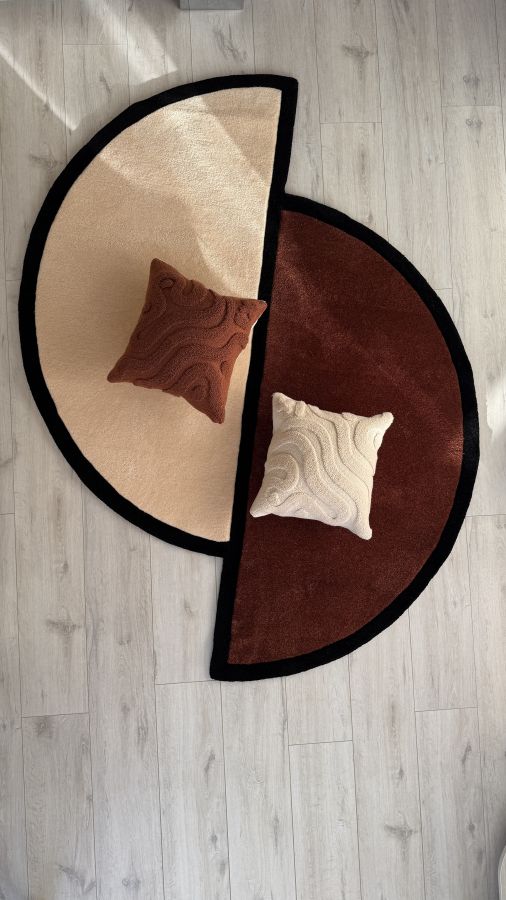 Купити Тафтинговый ковер и 2 подушки Half Moon від MAIIMO