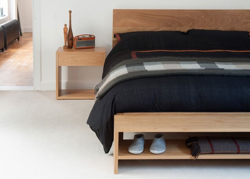 Купити Kanington Bedside Table від MAIIMO