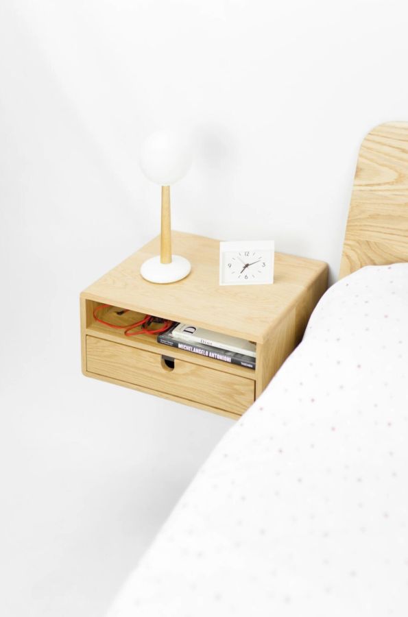 Купити Keni Bedside Table від MAIIMO