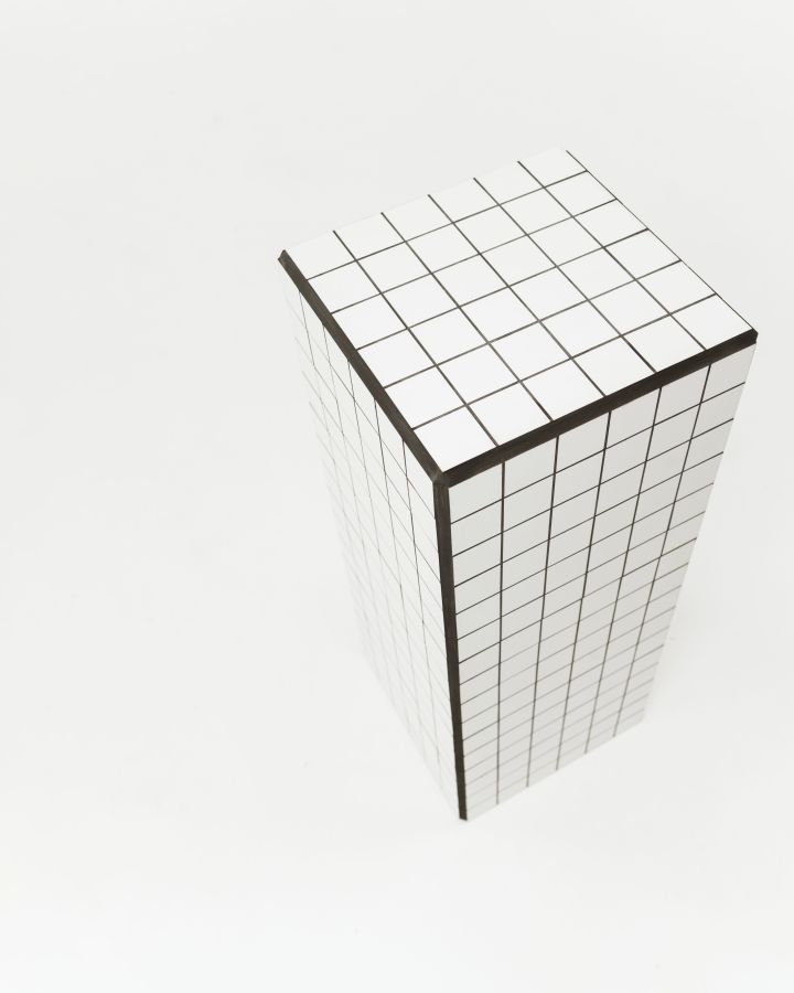 Купити Столик з плитки LONGE CUBE від MAIIMO