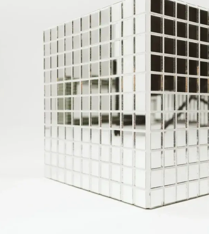 Купити Столик з плитки MIRROR SIMPLE CUBE  від MAIIMO